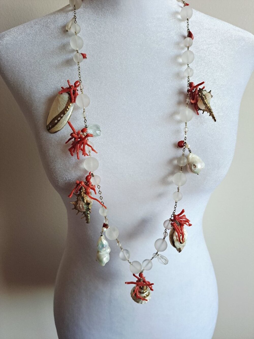 New Angelique de Paris Necklace with Shell & Coral Charms